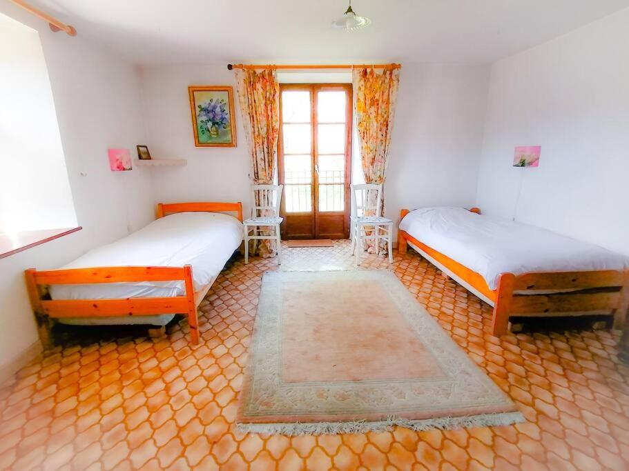 Ferme De Ma Grand-Mere Le Haut-du-Them Bagian luar foto